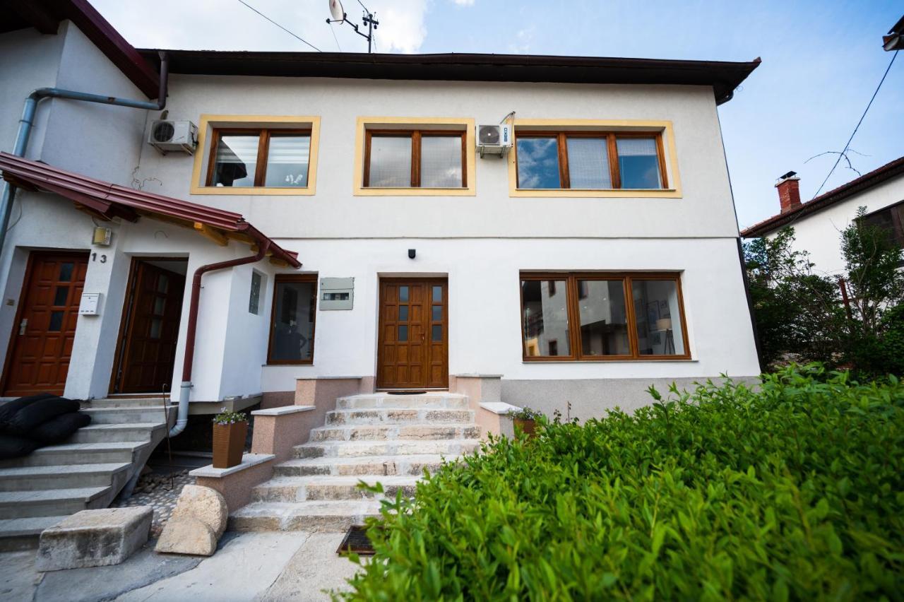 Spacious And Bright 2Bdr Apartment In The Old Town サラエヴォ エクステリア 写真